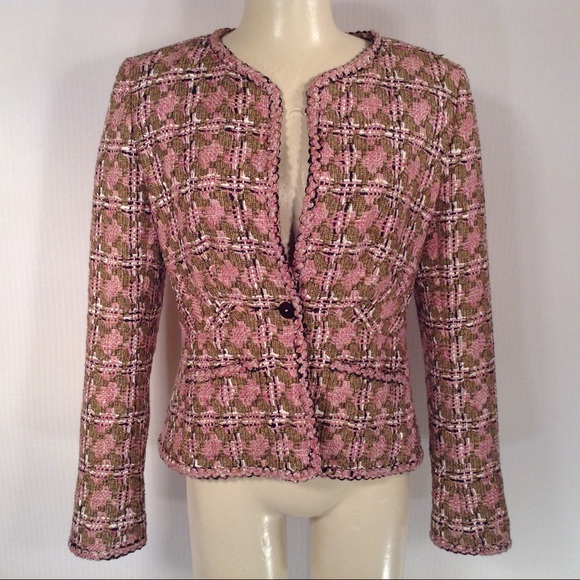 chanel pink blazer